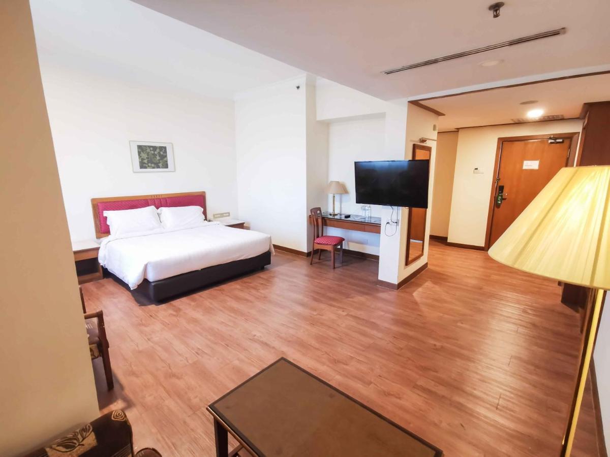 Crystal Crown Hotel Harbour View, Port Klang Luaran gambar